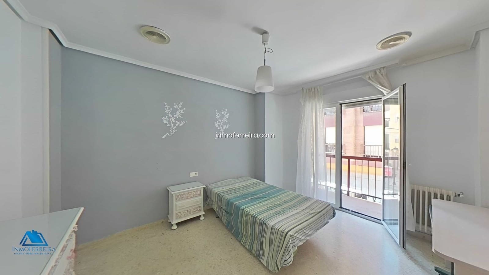 5 bedroom Flat for sale in Guadix - € 180,000 (Ref: 9582992)