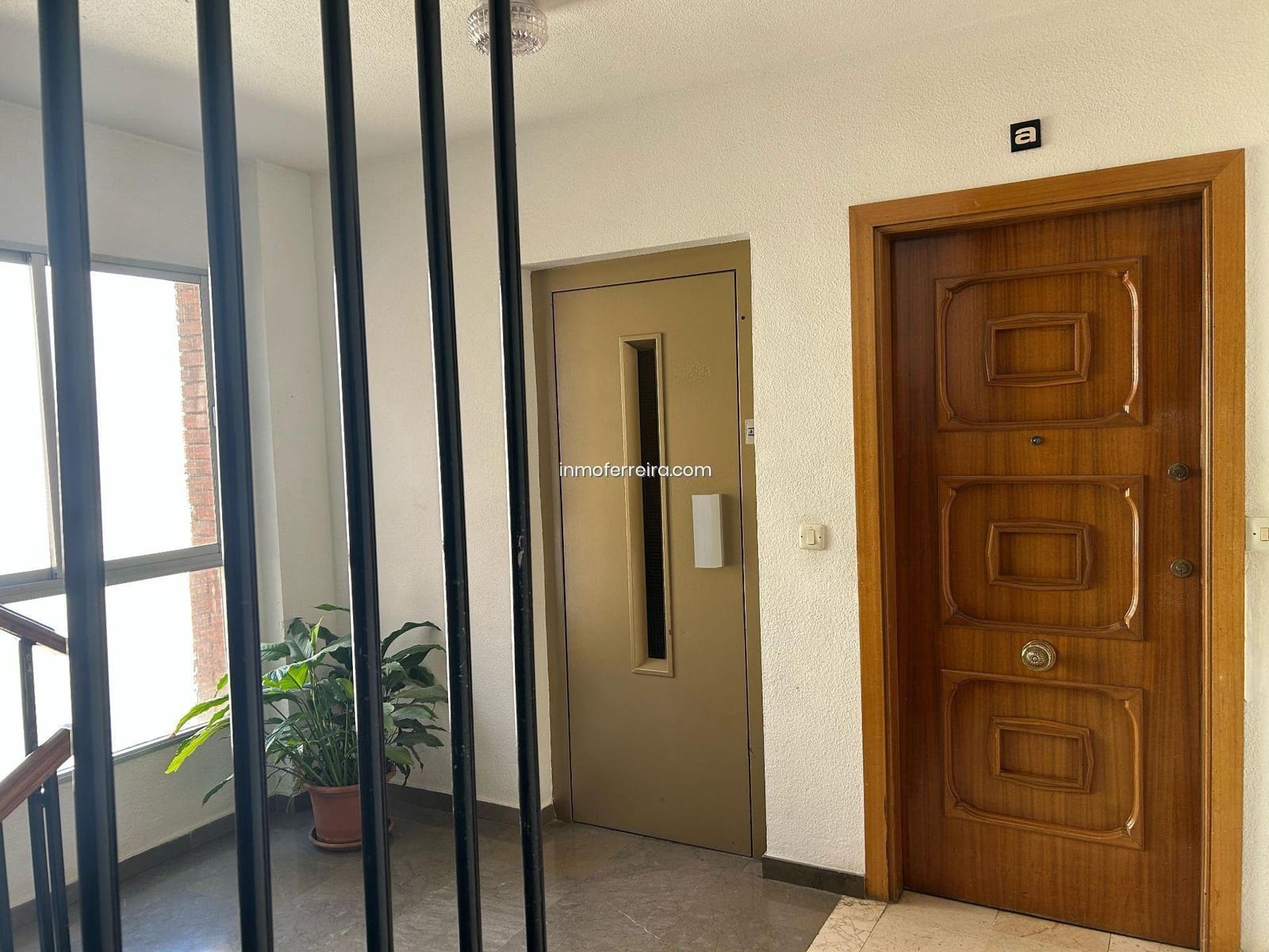 5 bedroom Flat for sale in Guadix - € 180,000 (Ref: 9582992)