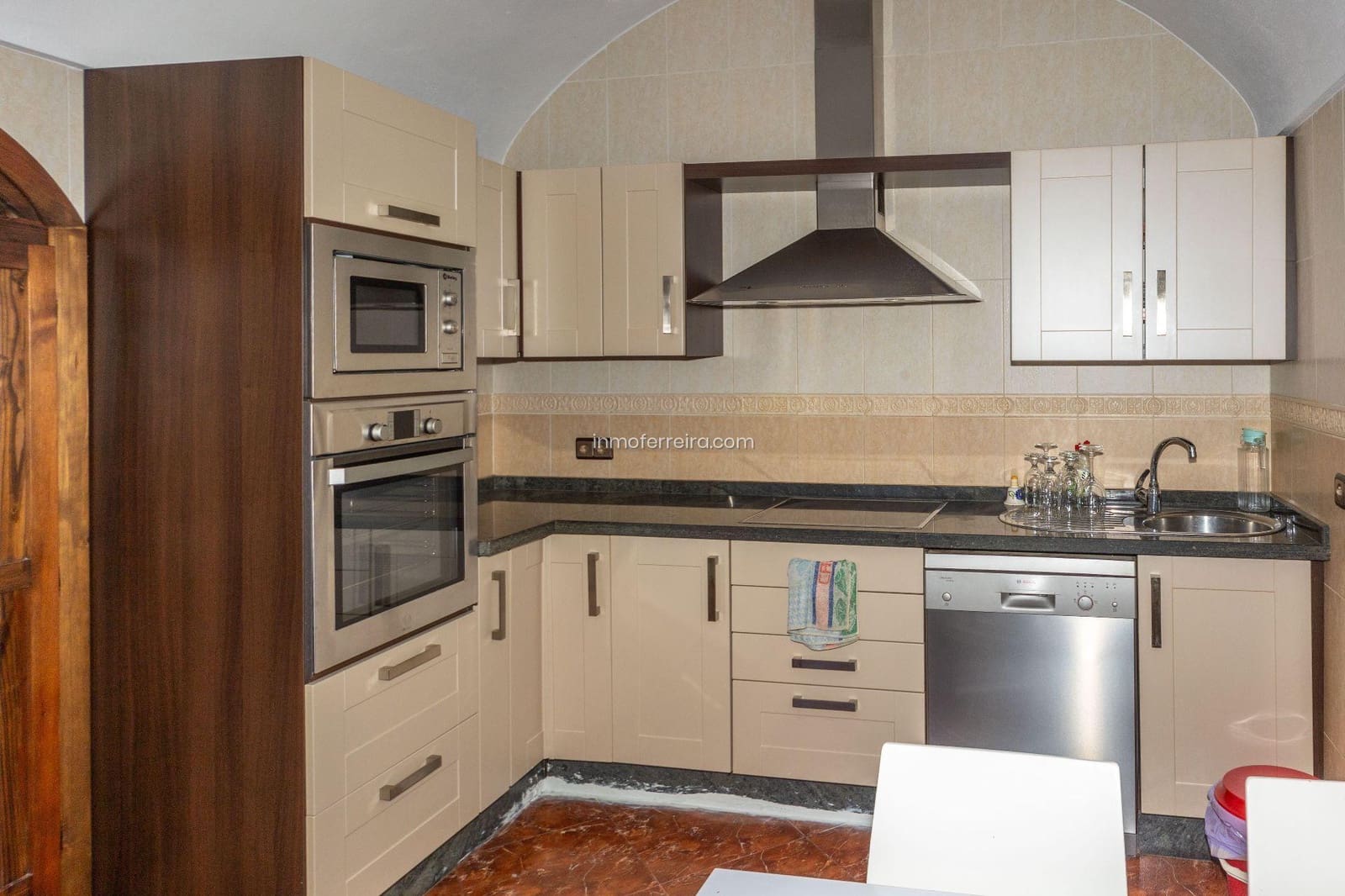 3 quarto Casa em Banda para venda em Guadix com garagem - 190 000 € (Ref: 9582993)