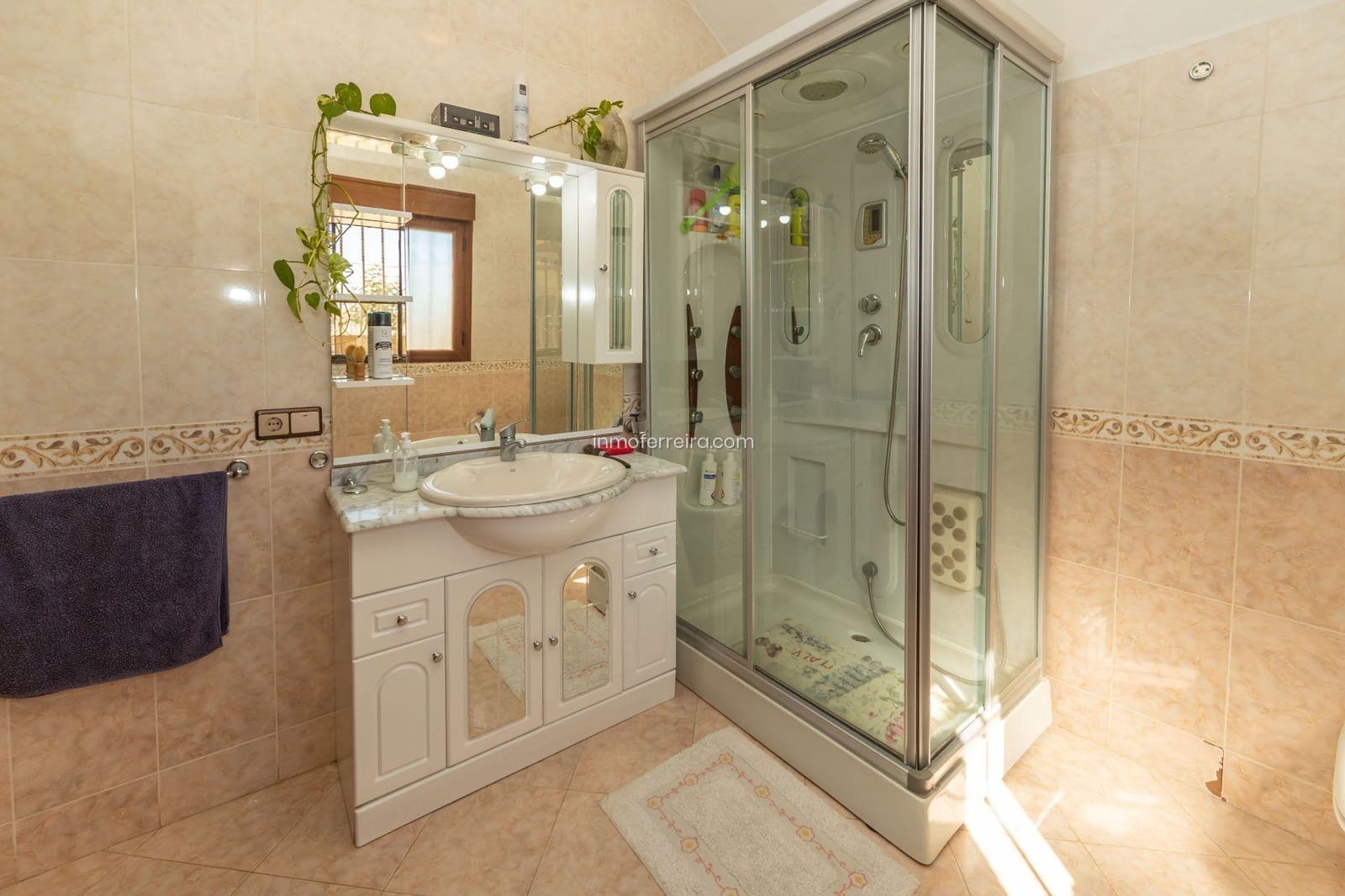 3 quarto Casa em Banda para venda em Guadix com garagem - 190 000 € (Ref: 9582993)