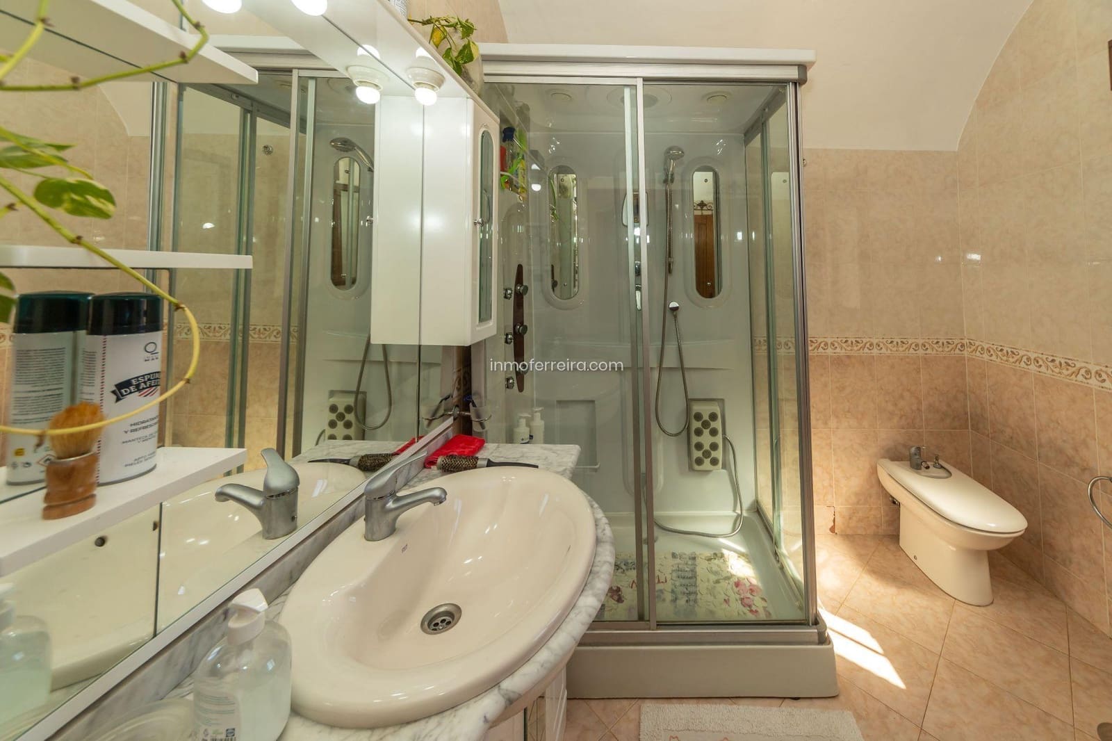 3 quarto Casa em Banda para venda em Guadix com garagem - 190 000 € (Ref: 9582993)