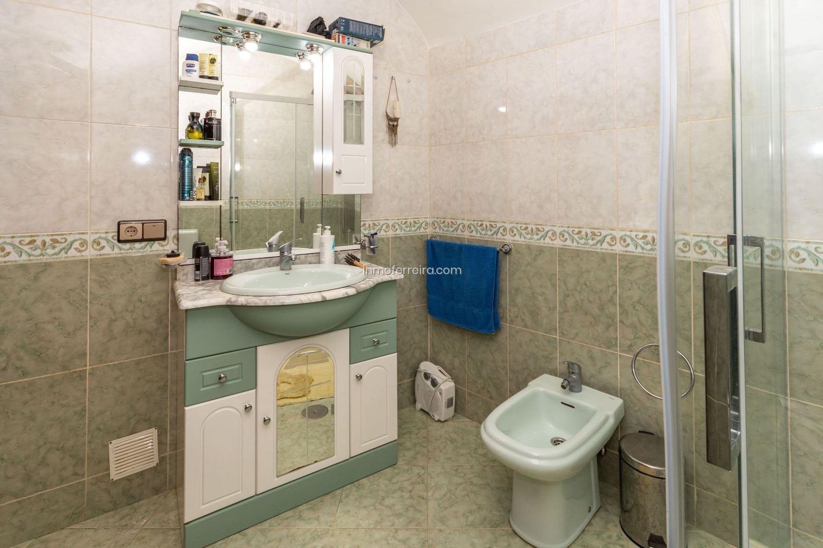 3 quarto Casa em Banda para venda em Guadix com garagem - 190 000 € (Ref: 9582993)