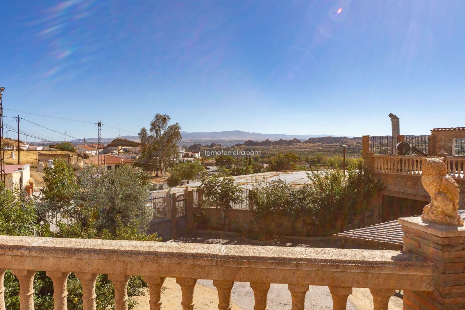 3 quarto Casa em Banda para venda em Guadix com garagem - 190 000 € (Ref: 9582993)