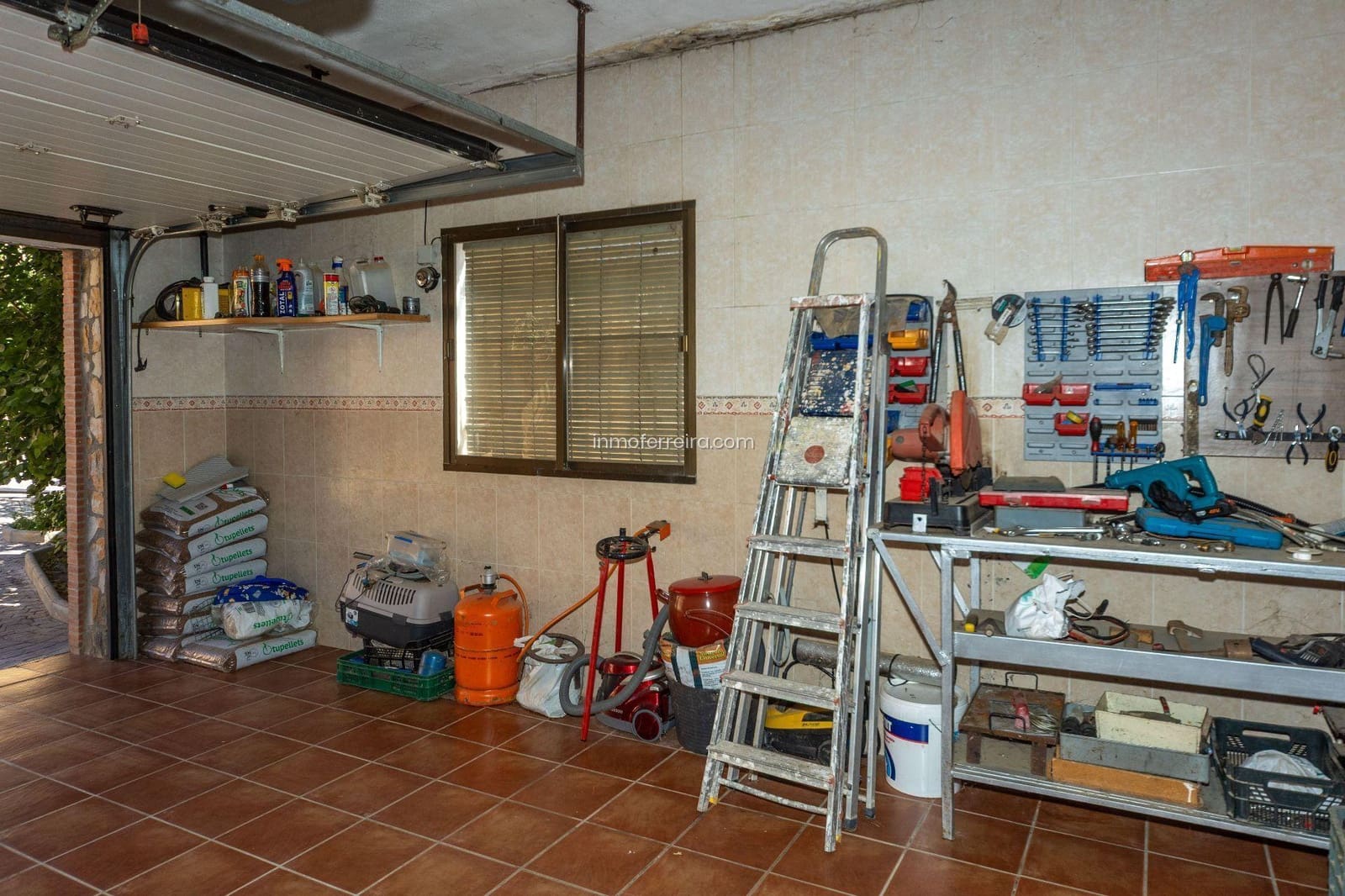 3 quarto Casa em Banda para venda em Guadix com garagem - 190 000 € (Ref: 9582993)