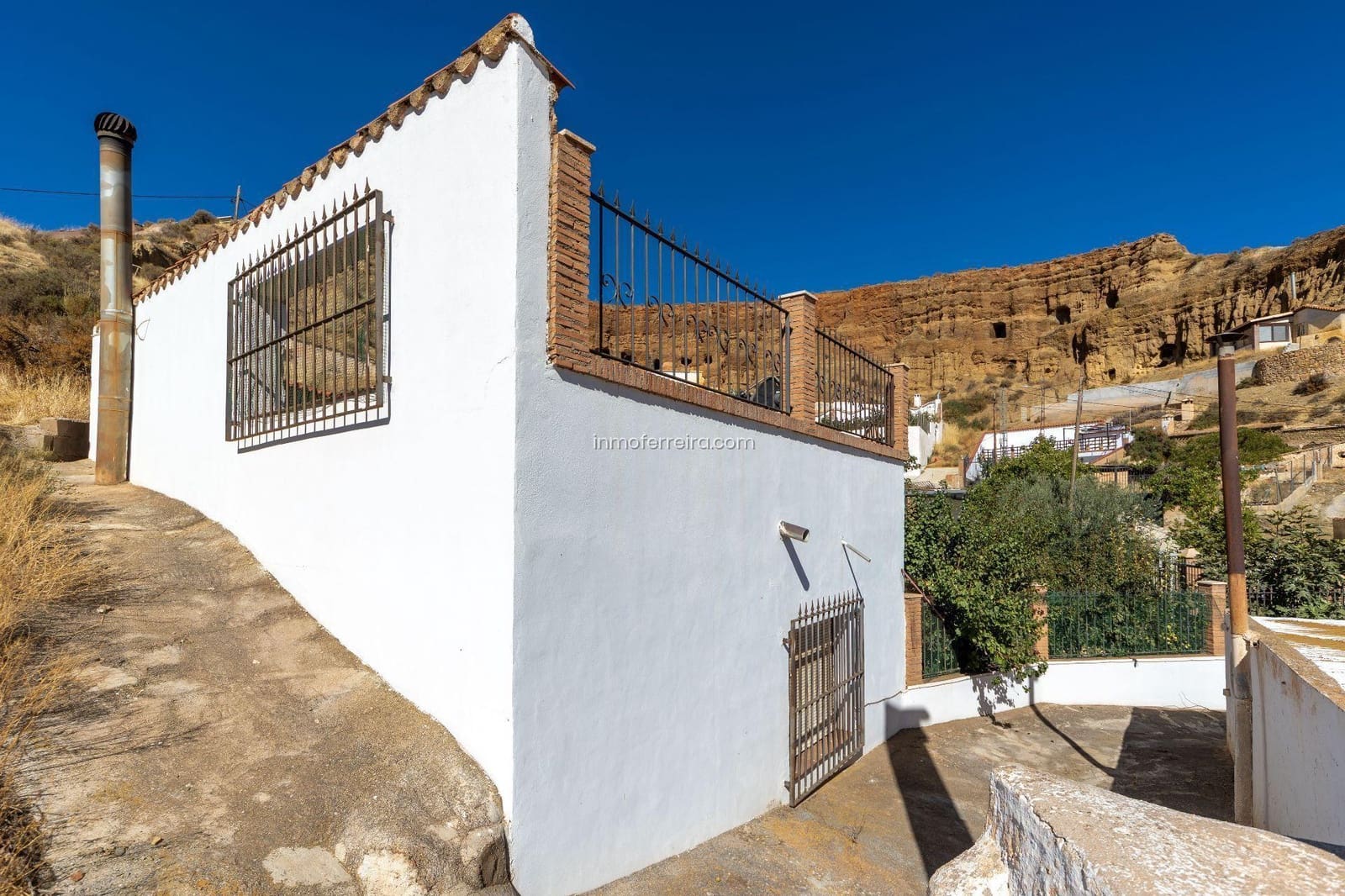 3 quarto Casa em Banda para venda em Guadix com garagem - 190 000 € (Ref: 9582993)