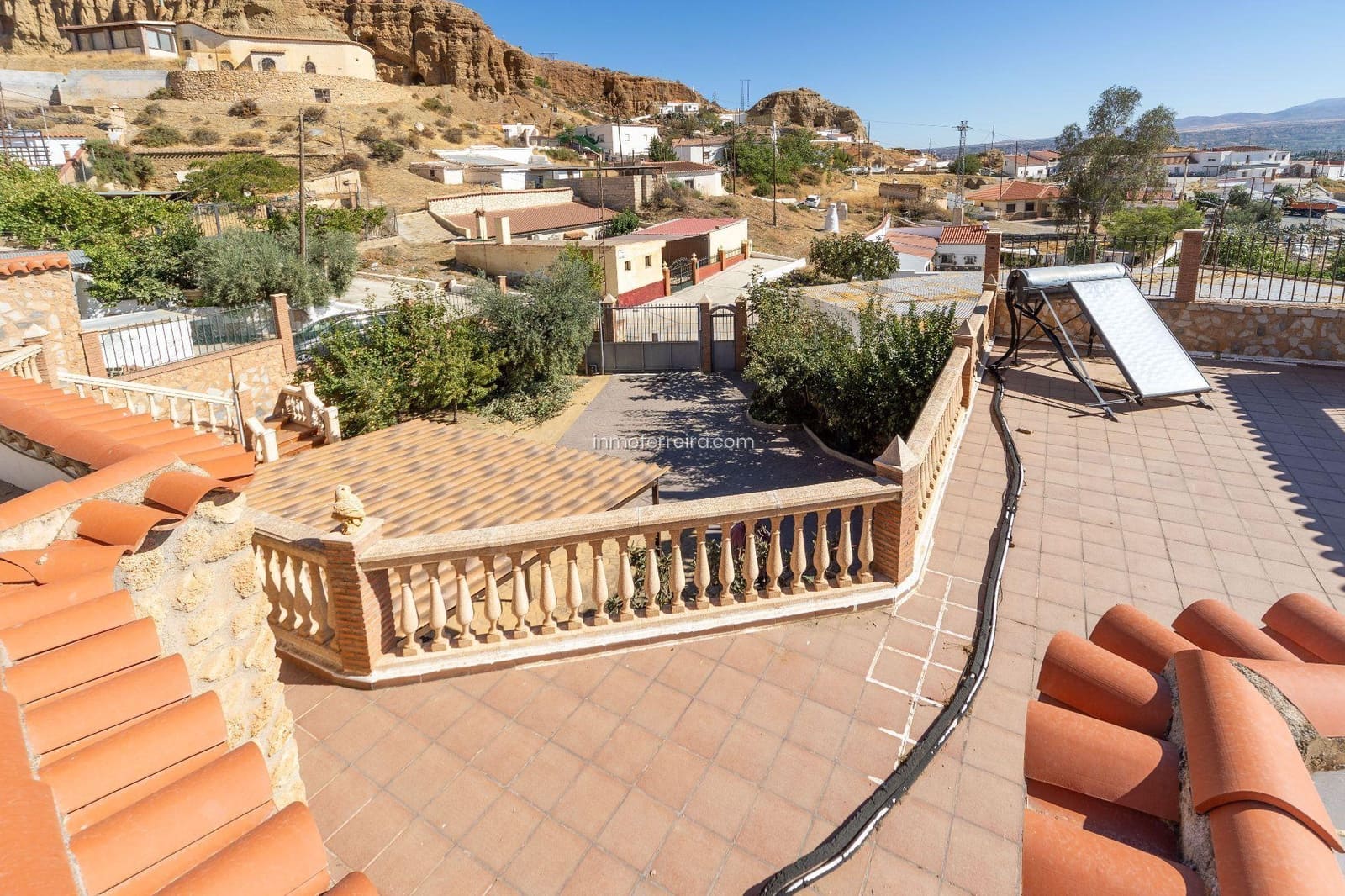 3 quarto Casa em Banda para venda em Guadix com garagem - 190 000 € (Ref: 9582993)