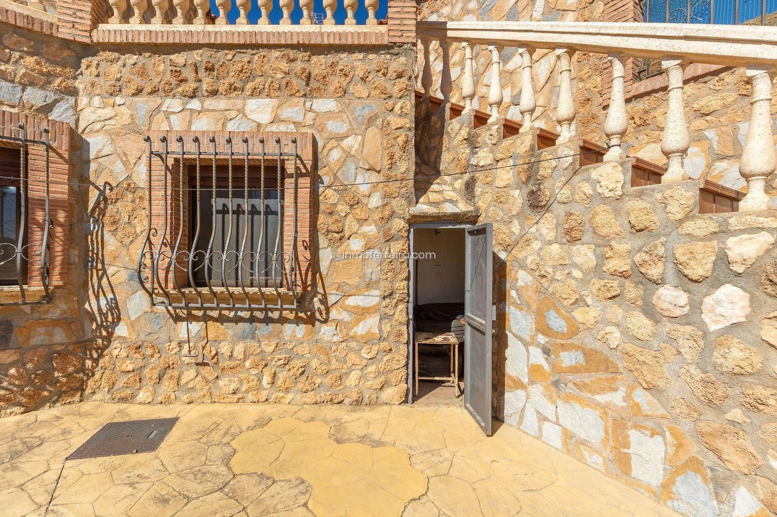 3 quarto Casa em Banda para venda em Guadix com garagem - 190 000 € (Ref: 9582993)