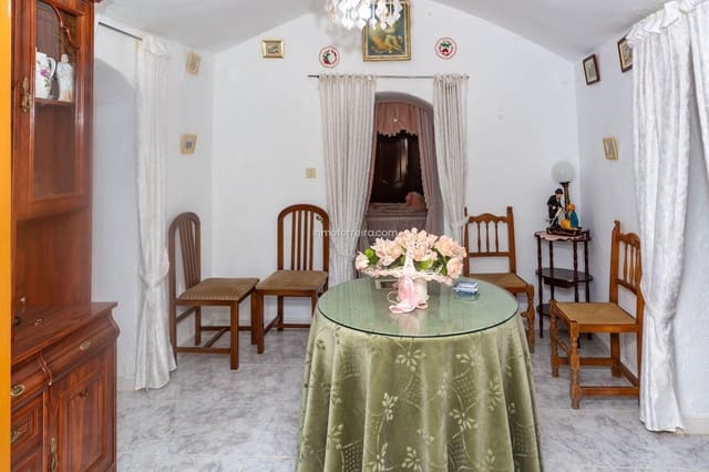 3 quarto Casa em Banda para venda em Guadix - 105 000 € (Ref: 9582994)