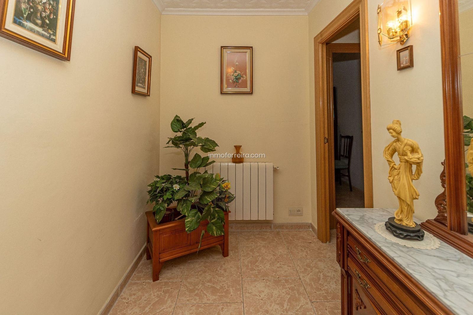 3 bedroom Flat for sale in Guadix with garage - € 180,000 (Ref: 9582995)