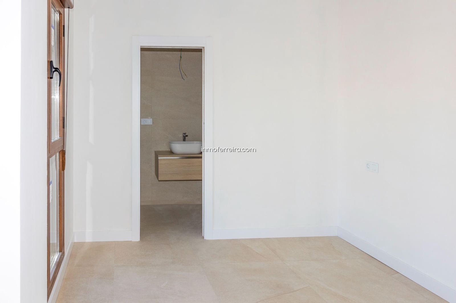 2 bedroom Penthouse for sale in Guadix - € 179,000 (Ref: 9582996)