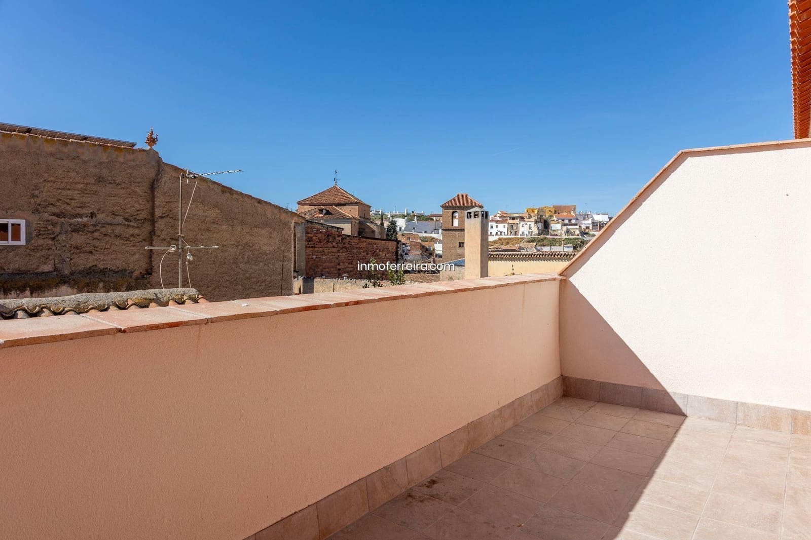 2 bedroom Penthouse for sale in Guadix - € 179,000 (Ref: 9582996)