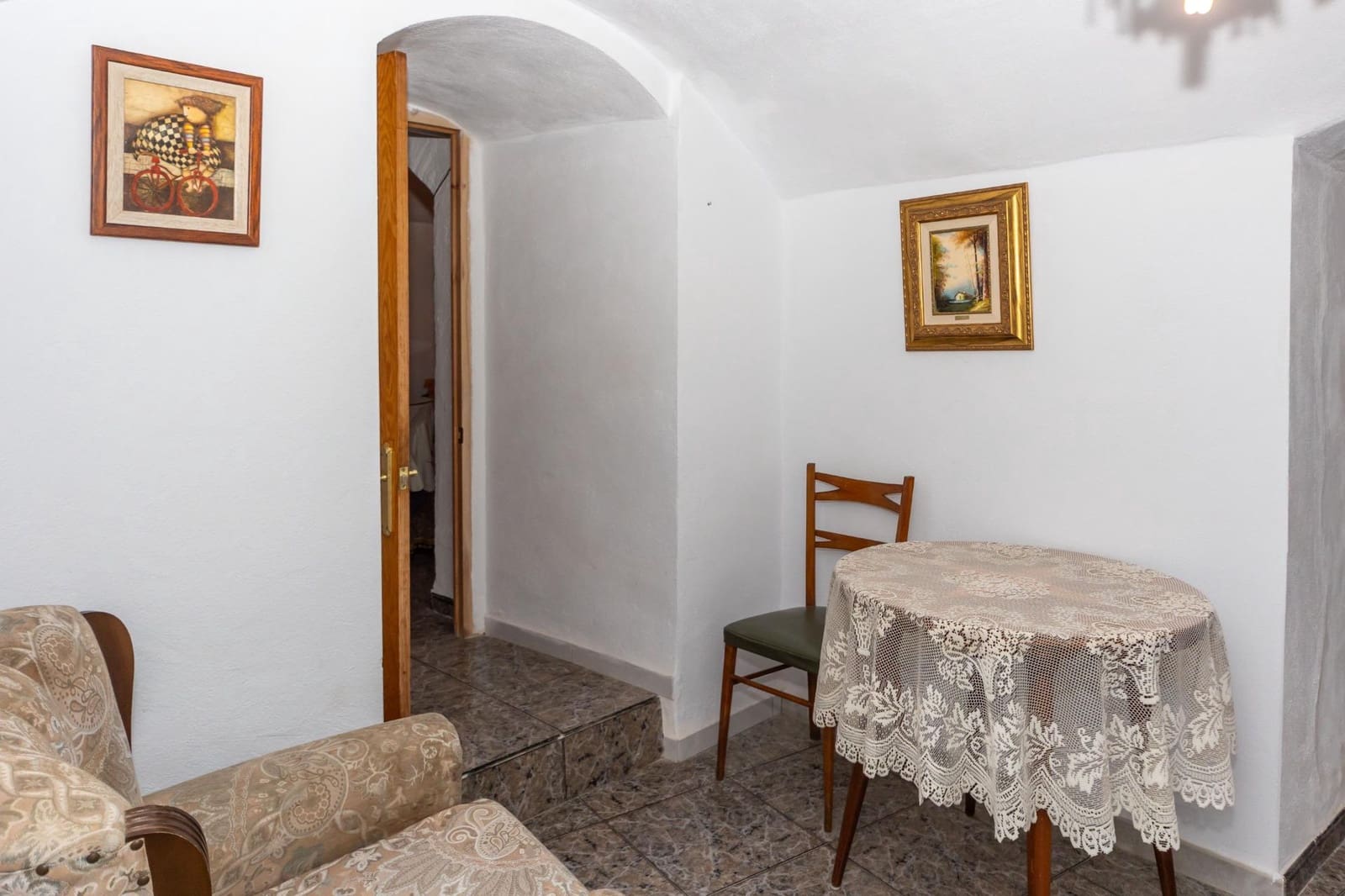 Omakotitalo myytävänä paikassa Guadix - 99 000 € (Ref: 9586560)