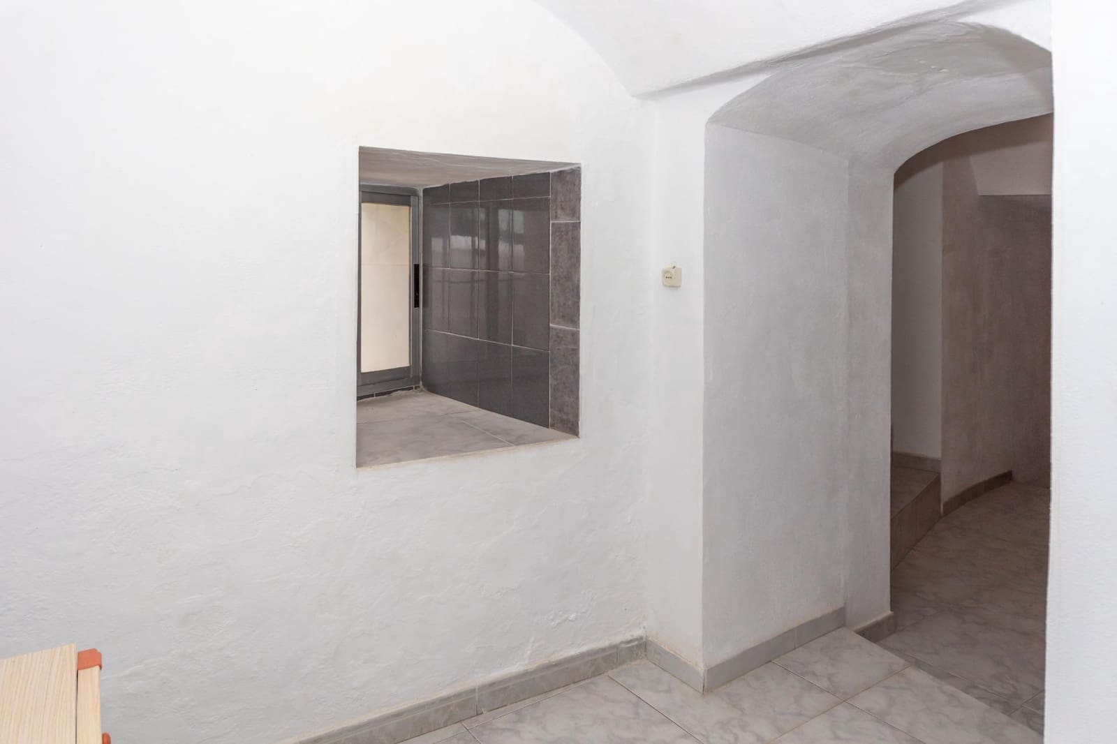 Omakotitalo myytävänä paikassa Guadix - 99 000 € (Ref: 9586560)