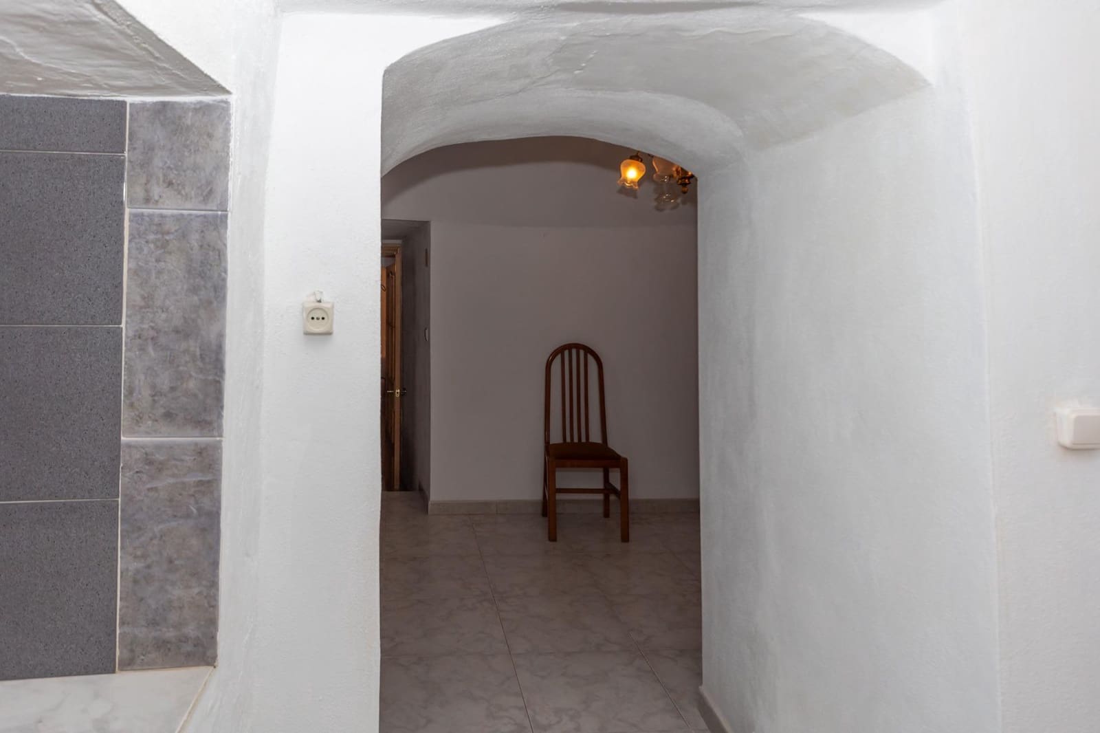 Omakotitalo myytävänä paikassa Guadix - 99 000 € (Ref: 9586560)