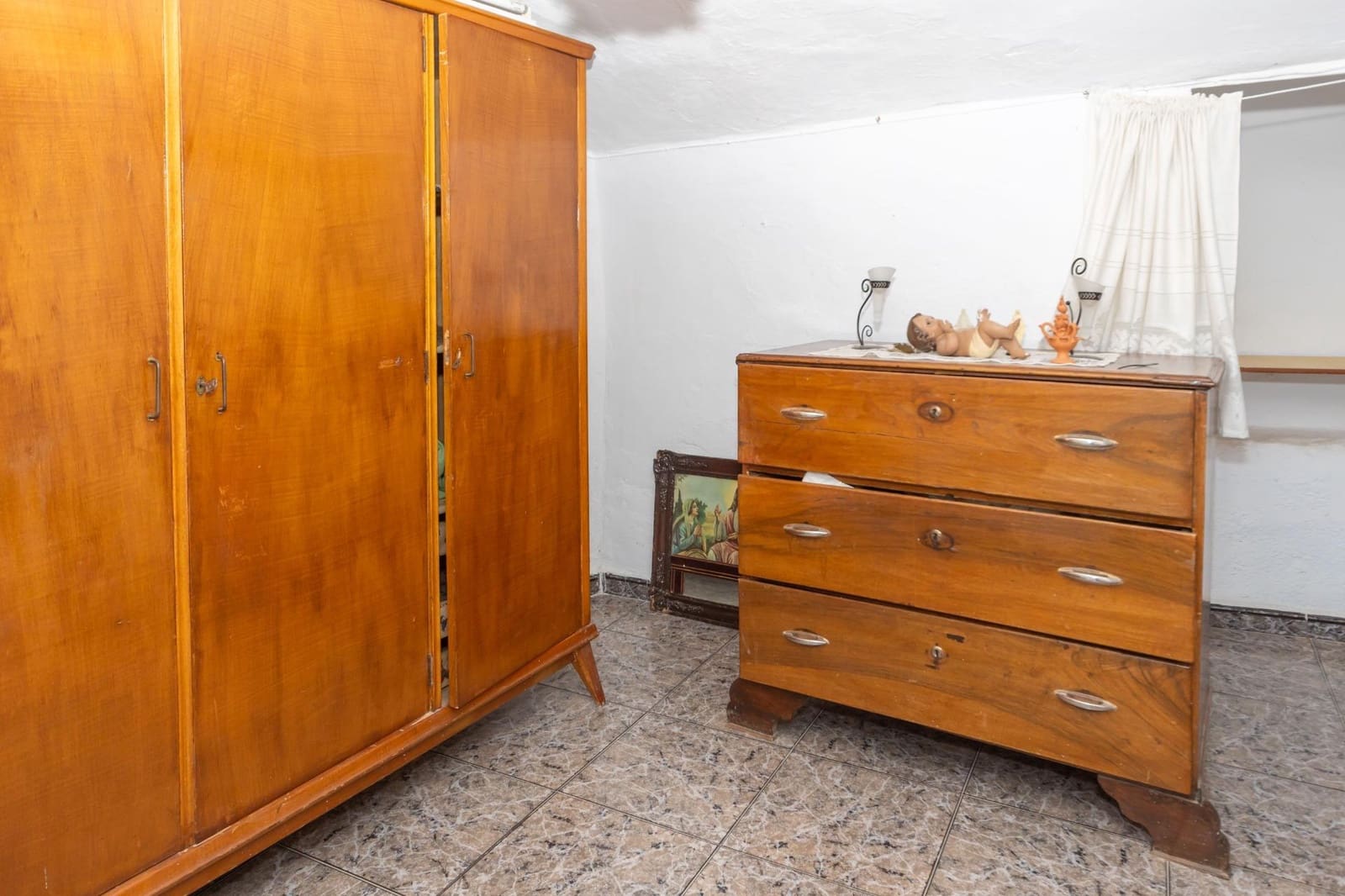 Omakotitalo myytävänä paikassa Guadix - 99 000 € (Ref: 9586560)