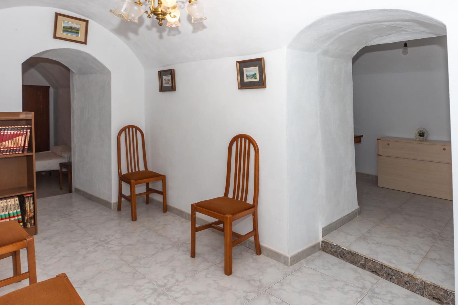 Omakotitalo myytävänä paikassa Guadix - 99 000 € (Ref: 9586560)