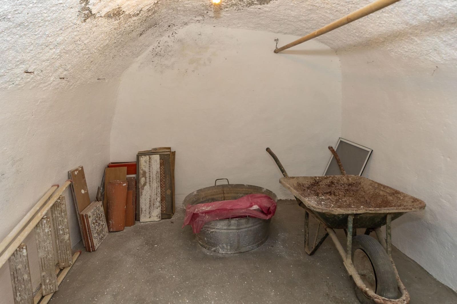 Omakotitalo myytävänä paikassa Guadix - 99 000 € (Ref: 9586560)