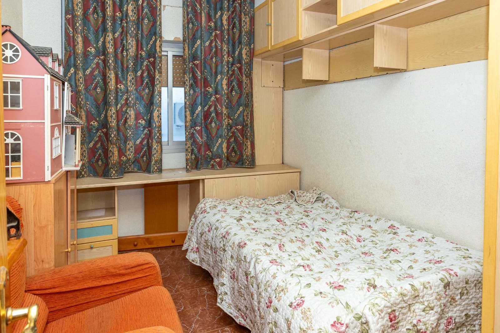 4 sypialnia Mieszkanie na sprzedaż w Guadix - 110 000 € (Ref: 9591359)