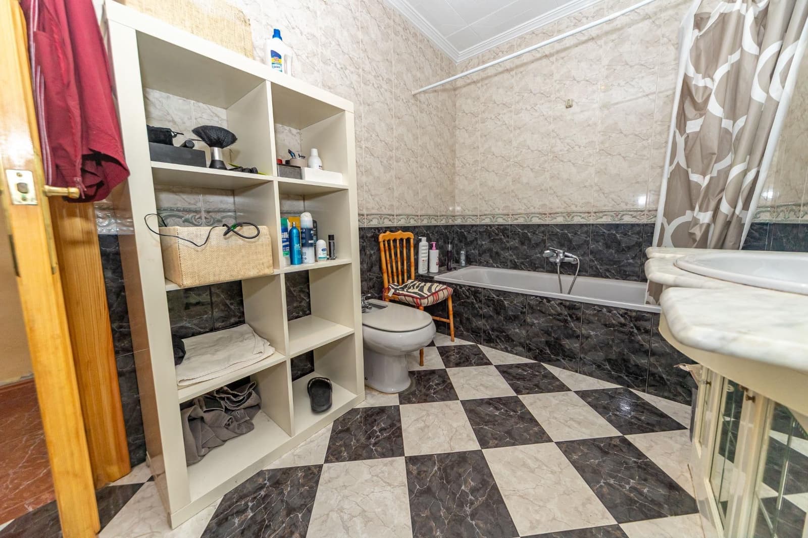 4 sypialnia Mieszkanie na sprzedaż w Guadix - 110 000 € (Ref: 9591359)