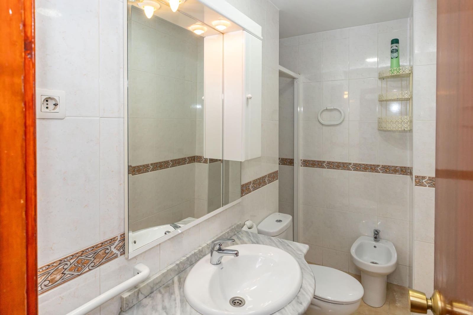 4 sypialnia Mieszkanie na sprzedaż w Guadix - 130 000 € (Ref: 9591360)