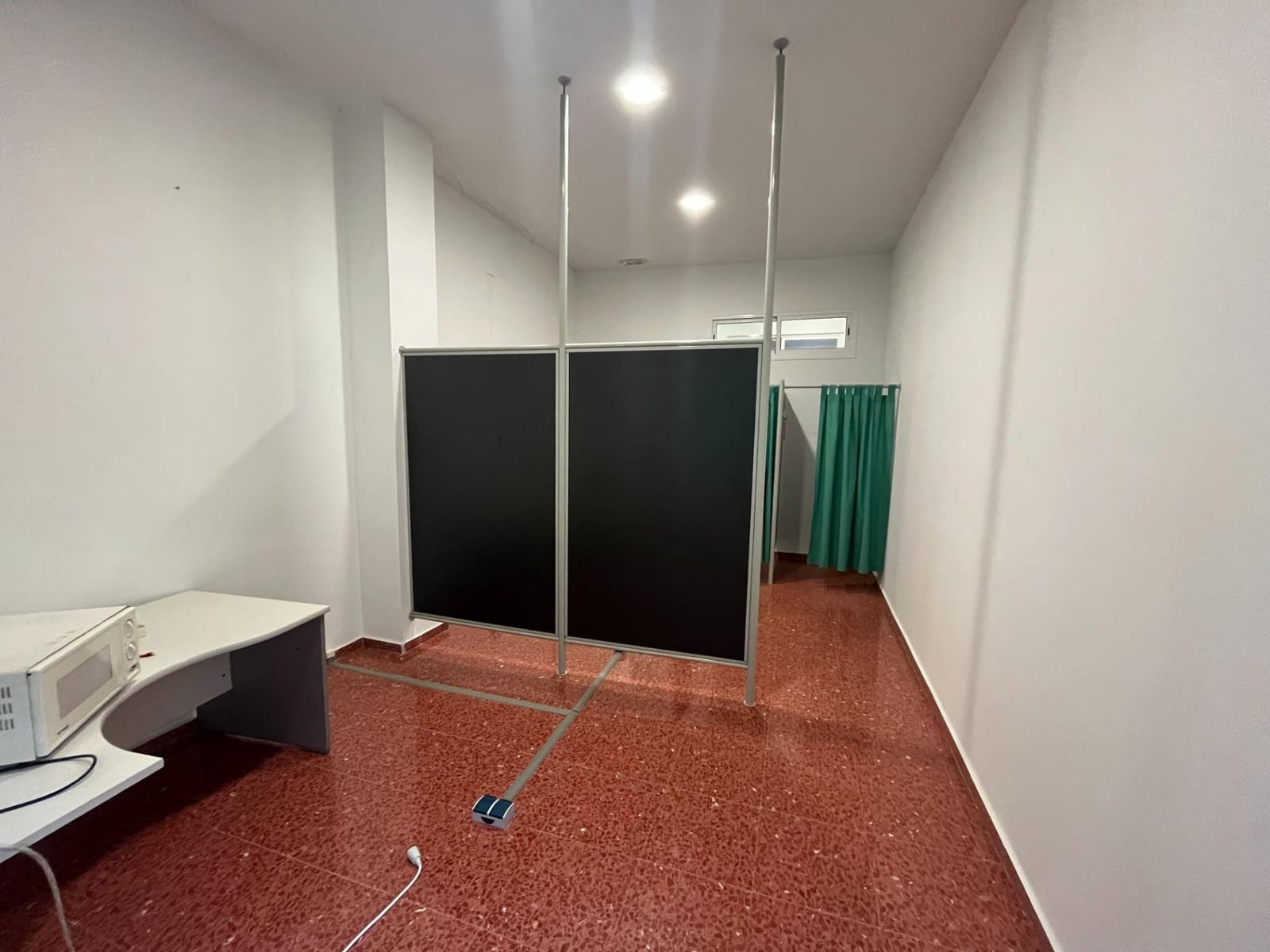 4 Zimmer Gewerbe zu vermieten in Guadix - 500 € (Ref: 9591361)