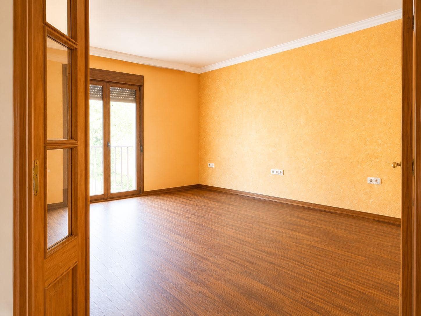 3 bedroom Flat for sale in Guadix with garage - € 110,000 (Ref: 9630030)