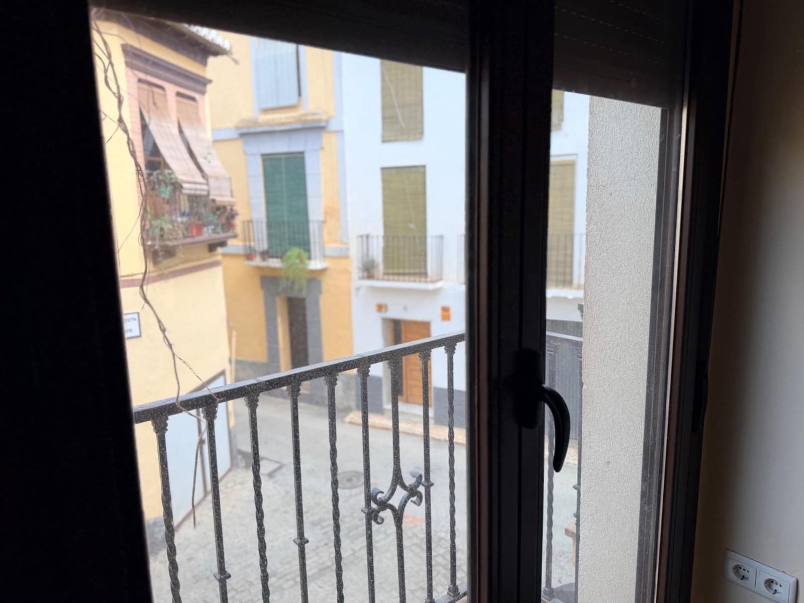 3 bedroom Flat for sale in Guadix with garage - € 110,000 (Ref: 9630030)