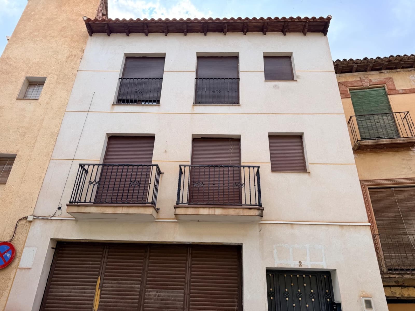 3 bedroom Flat for sale in Guadix with garage - € 110,000 (Ref: 9630030)
