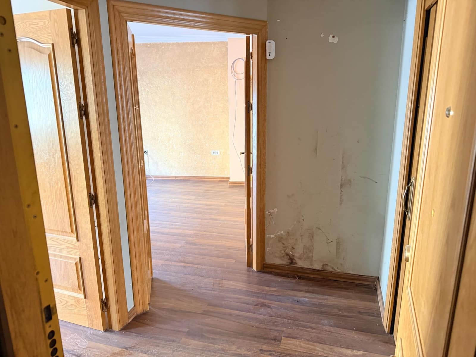 3 bedroom Flat for sale in Guadix with garage - € 110,000 (Ref: 9630030)