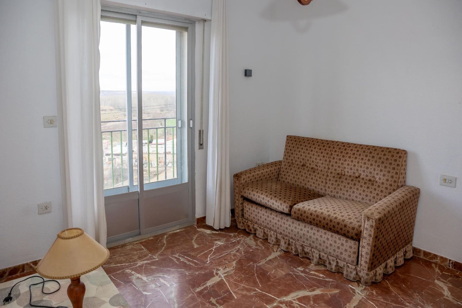 4 Zimmer Wohnung zu verkaufen in Guadix - 110.000 € (Ref: 9659475)