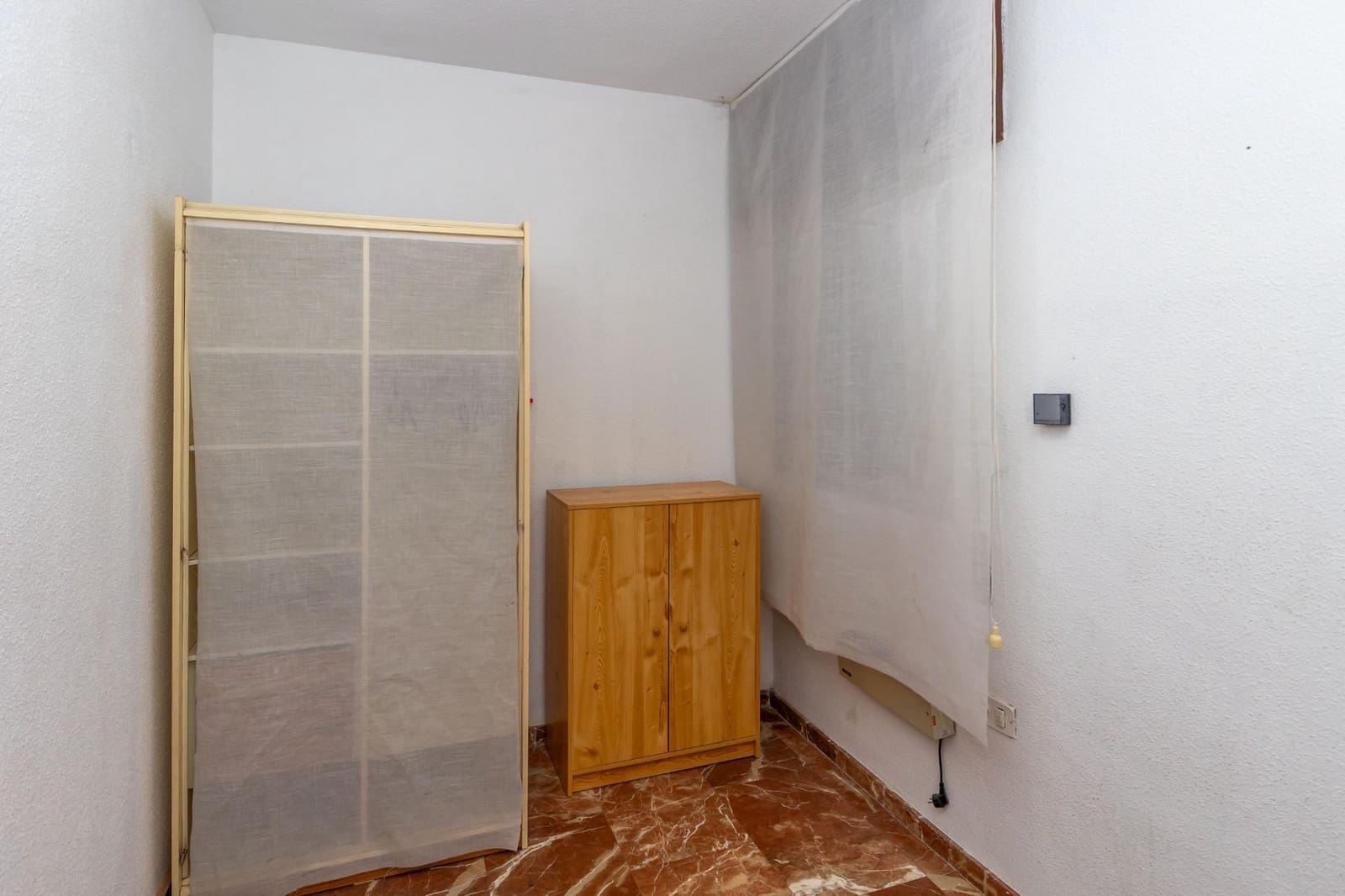 4 Zimmer Wohnung zu verkaufen in Guadix - 110.000 € (Ref: 9659475)