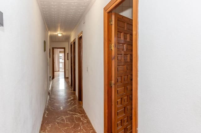 4 Zimmer Wohnung zu verkaufen in Guadix - 110.000 € (Ref: 9659475)