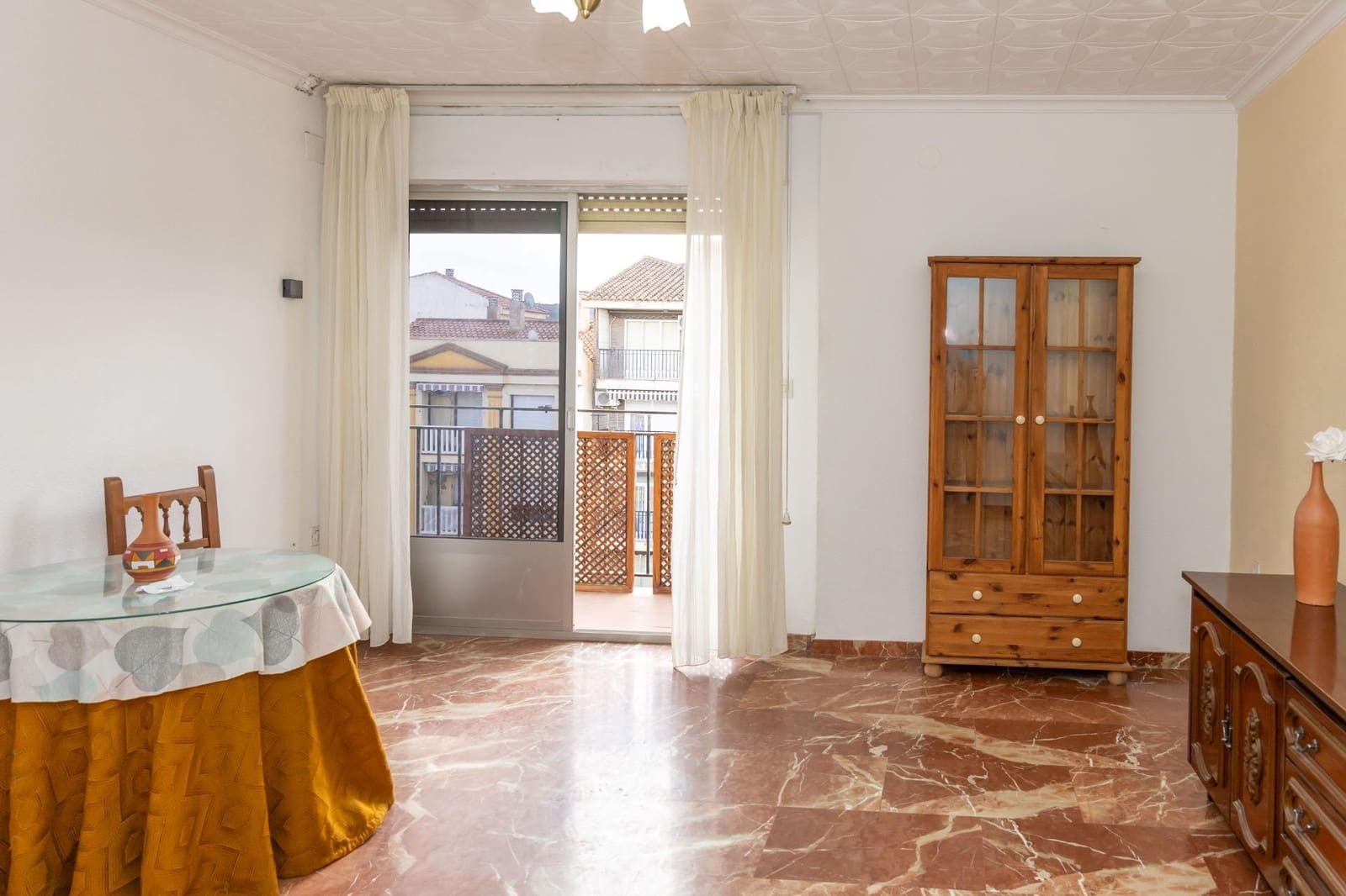 4 Zimmer Wohnung zu verkaufen in Guadix - 110.000 € (Ref: 9659475)