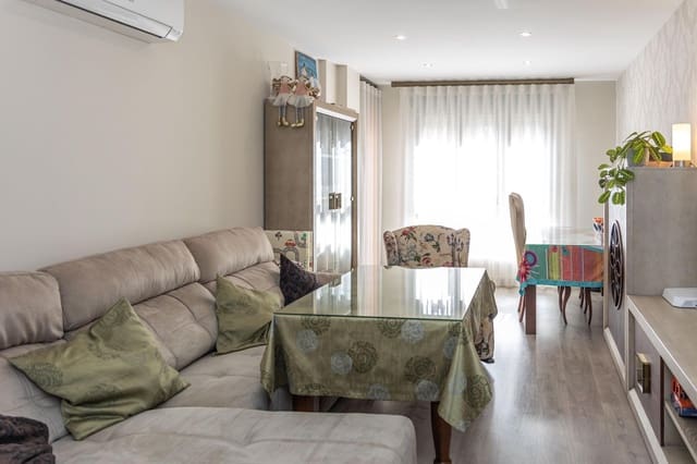 3 bedroom Flat for sale in Guadix - € 165,000 (Ref: 9670731)