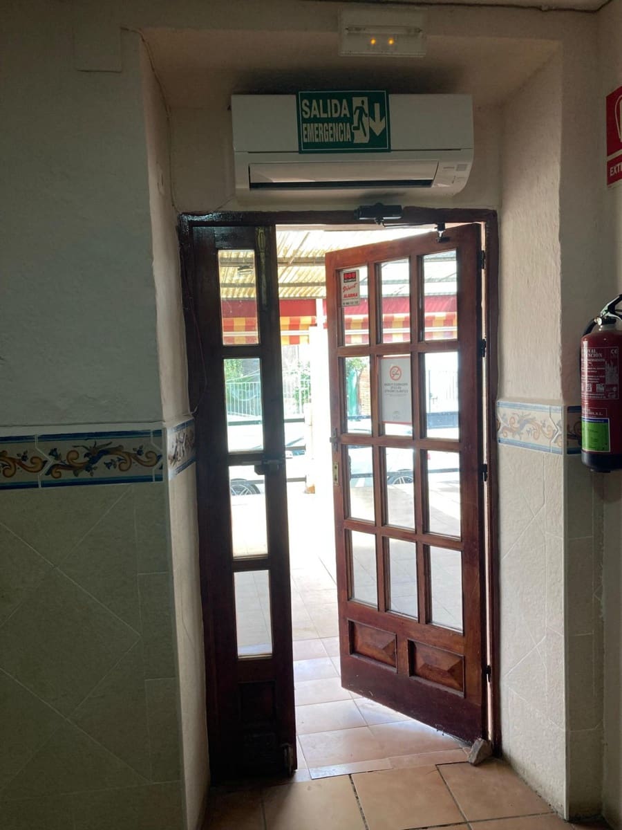 Empresa para arrendar em Alquife - 250 € (Ref: 9674278)