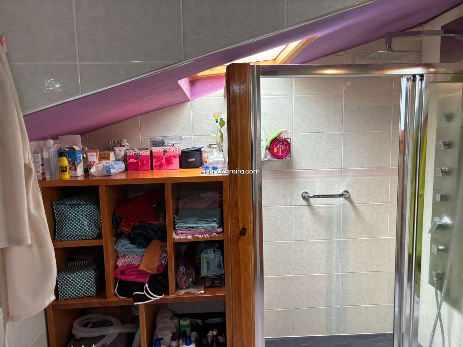 7 bedroom Villa for sale in Siles with pool garage - € 290,000 (Ref: 9695391)