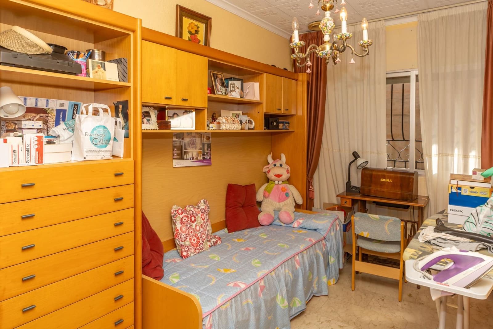 4 soveværelse Villa til salg i Guadix med garage - € 375.000 (Ref: 9712002)