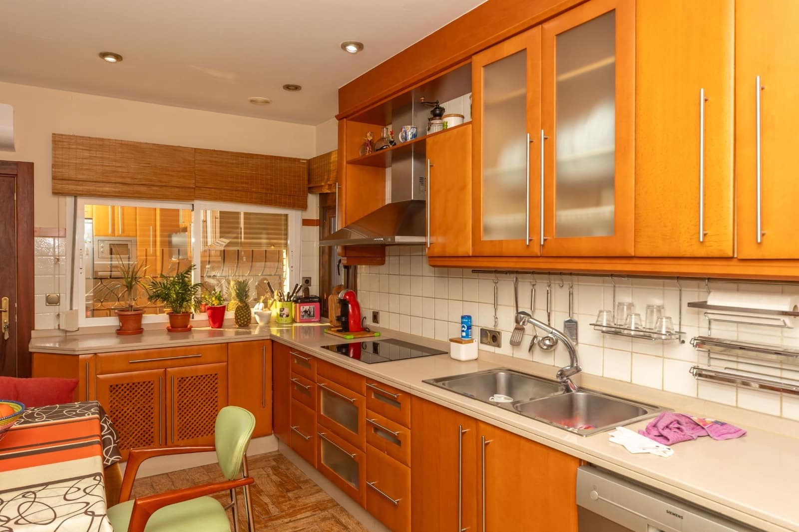 4 soveværelse Villa til salg i Guadix med garage - € 375.000 (Ref: 9712002)