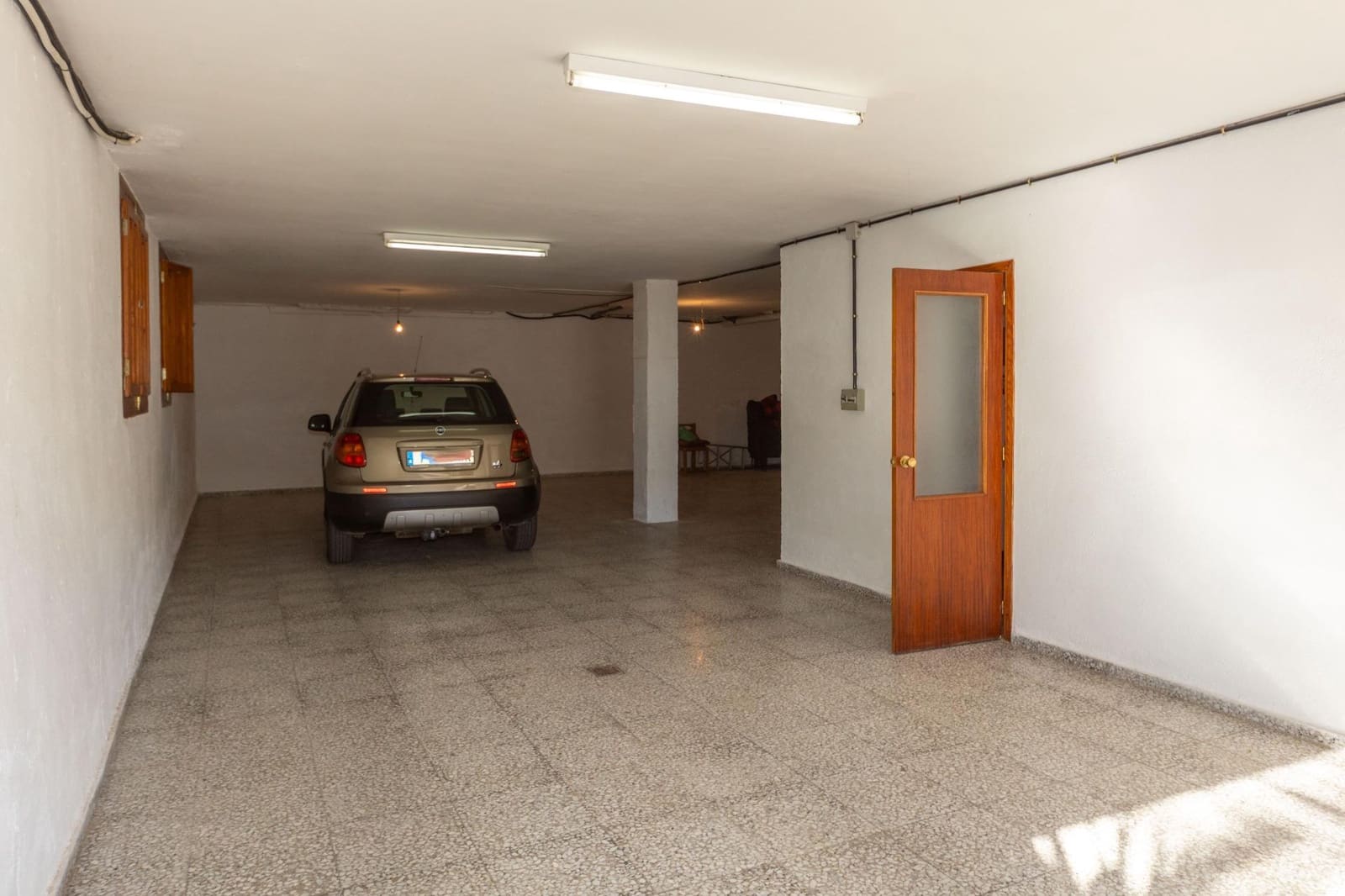 4 soveværelse Villa til salg i Guadix med garage - € 375.000 (Ref: 9712002)
