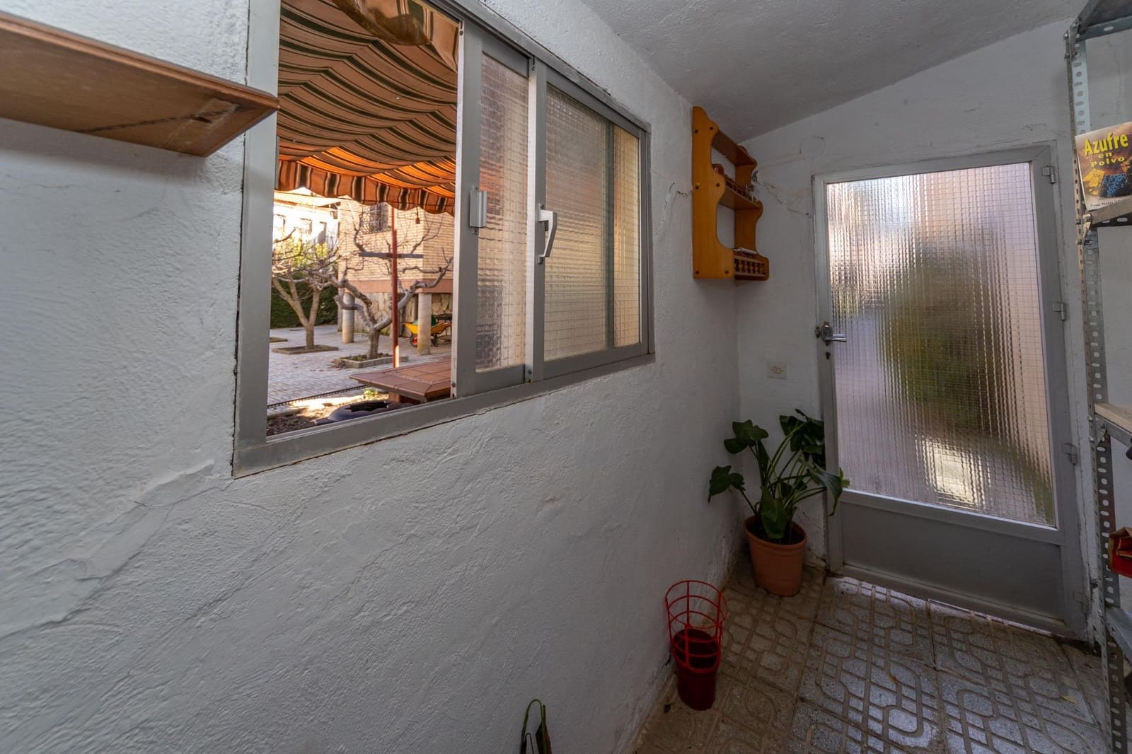 4 soveværelse Villa til salg i Guadix med garage - € 375.000 (Ref: 9712002)