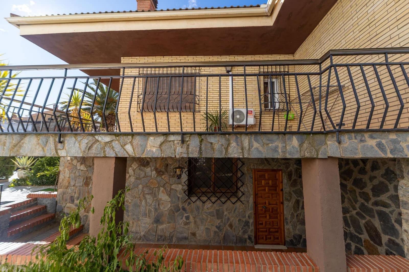 4 soveværelse Villa til salg i Guadix med garage - € 375.000 (Ref: 9712002)