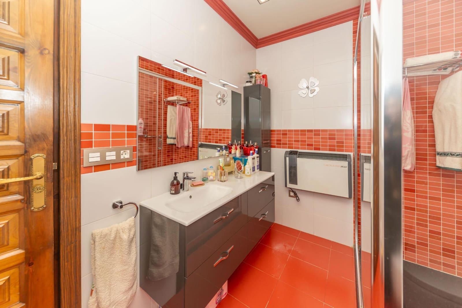 4 soveværelse Villa til salg i Guadix med garage - € 375.000 (Ref: 9712002)