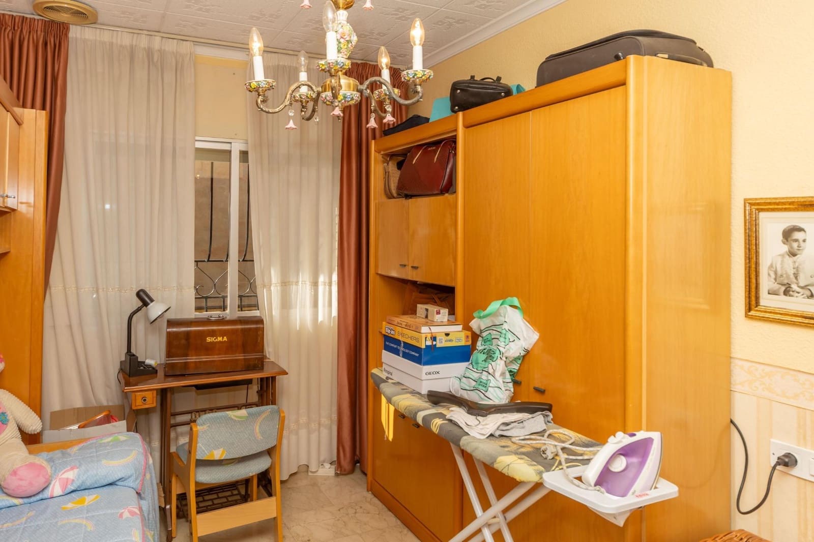 4 soveværelse Villa til salg i Guadix med garage - € 375.000 (Ref: 9712002)