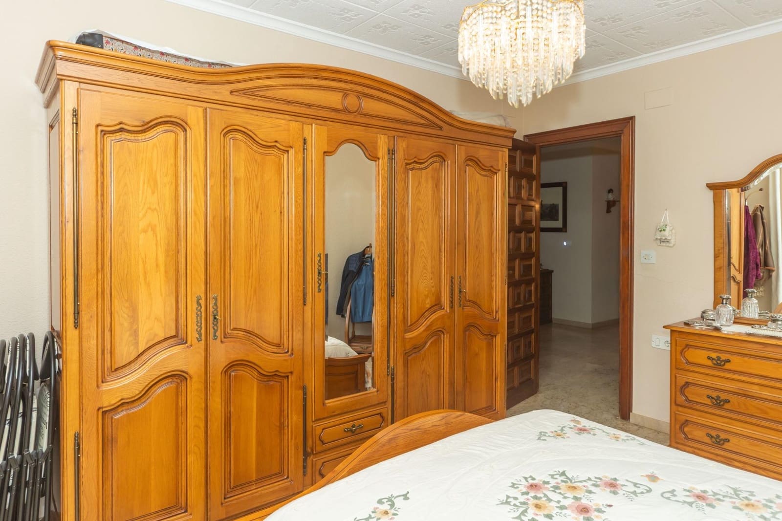 4 soveværelse Villa til salg i Guadix med garage - € 375.000 (Ref: 9712002)