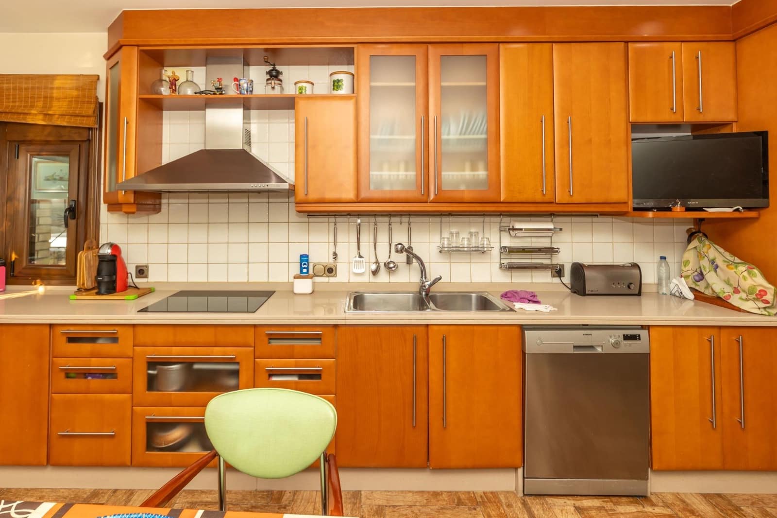 4 soveværelse Villa til salg i Guadix med garage - € 375.000 (Ref: 9712002)