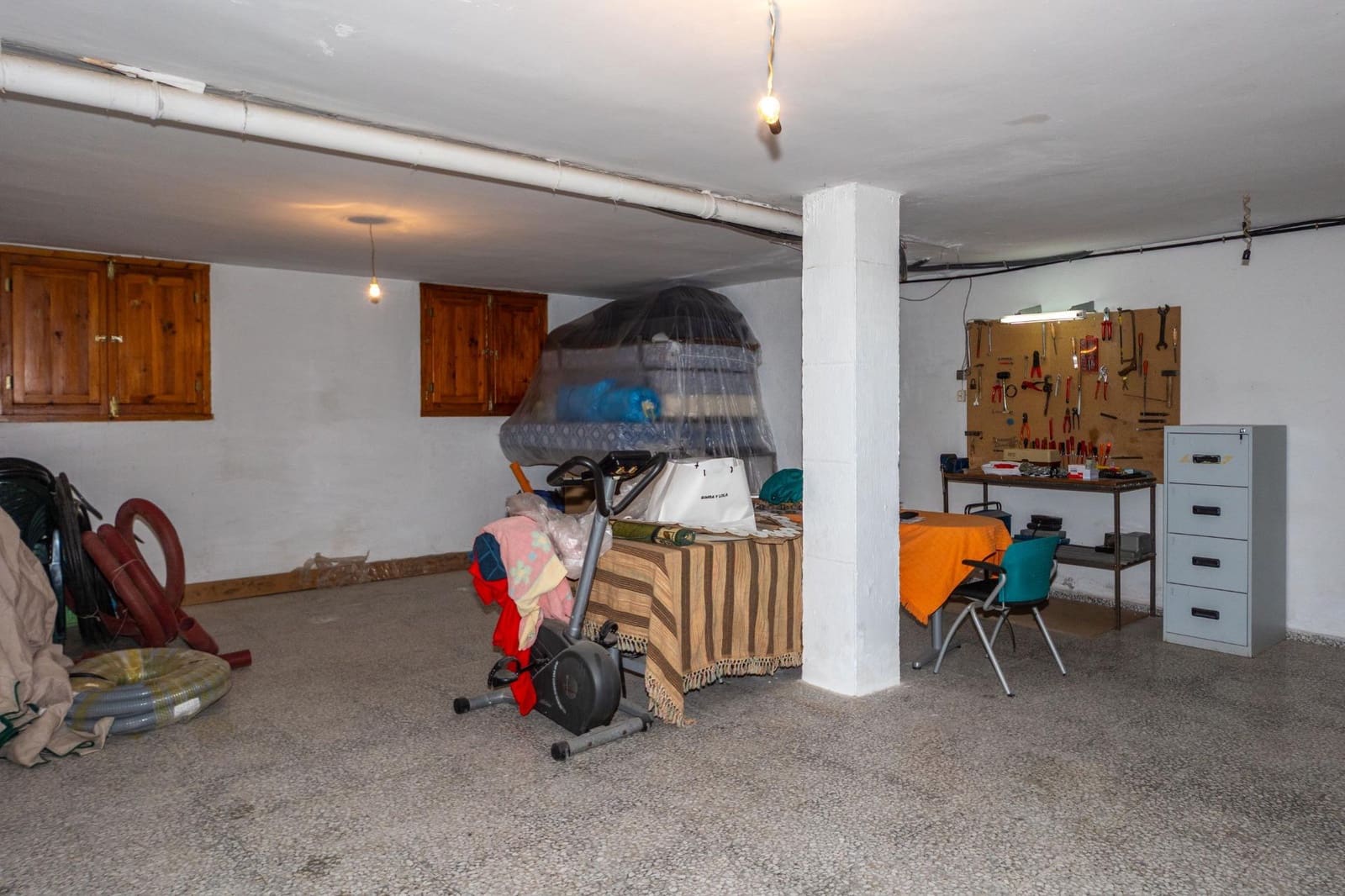 4 soveværelse Villa til salg i Guadix med garage - € 375.000 (Ref: 9712002)