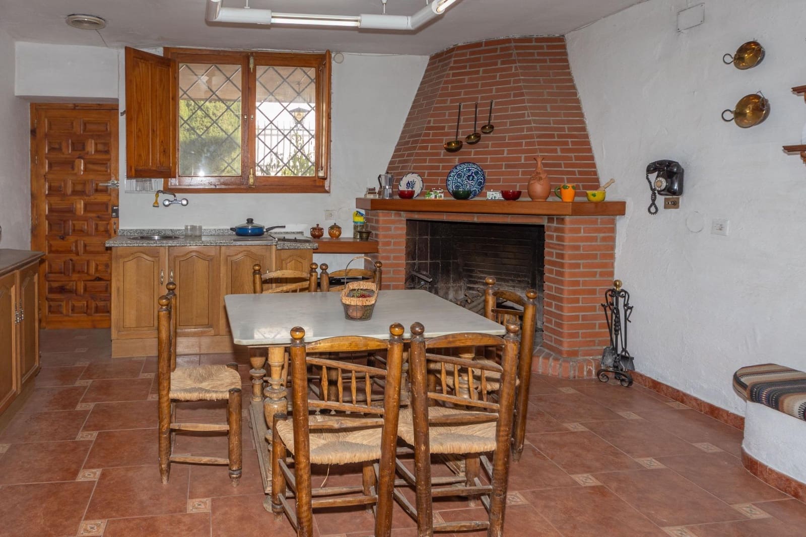 4 soveværelse Villa til salg i Guadix med garage - € 375.000 (Ref: 9712002)