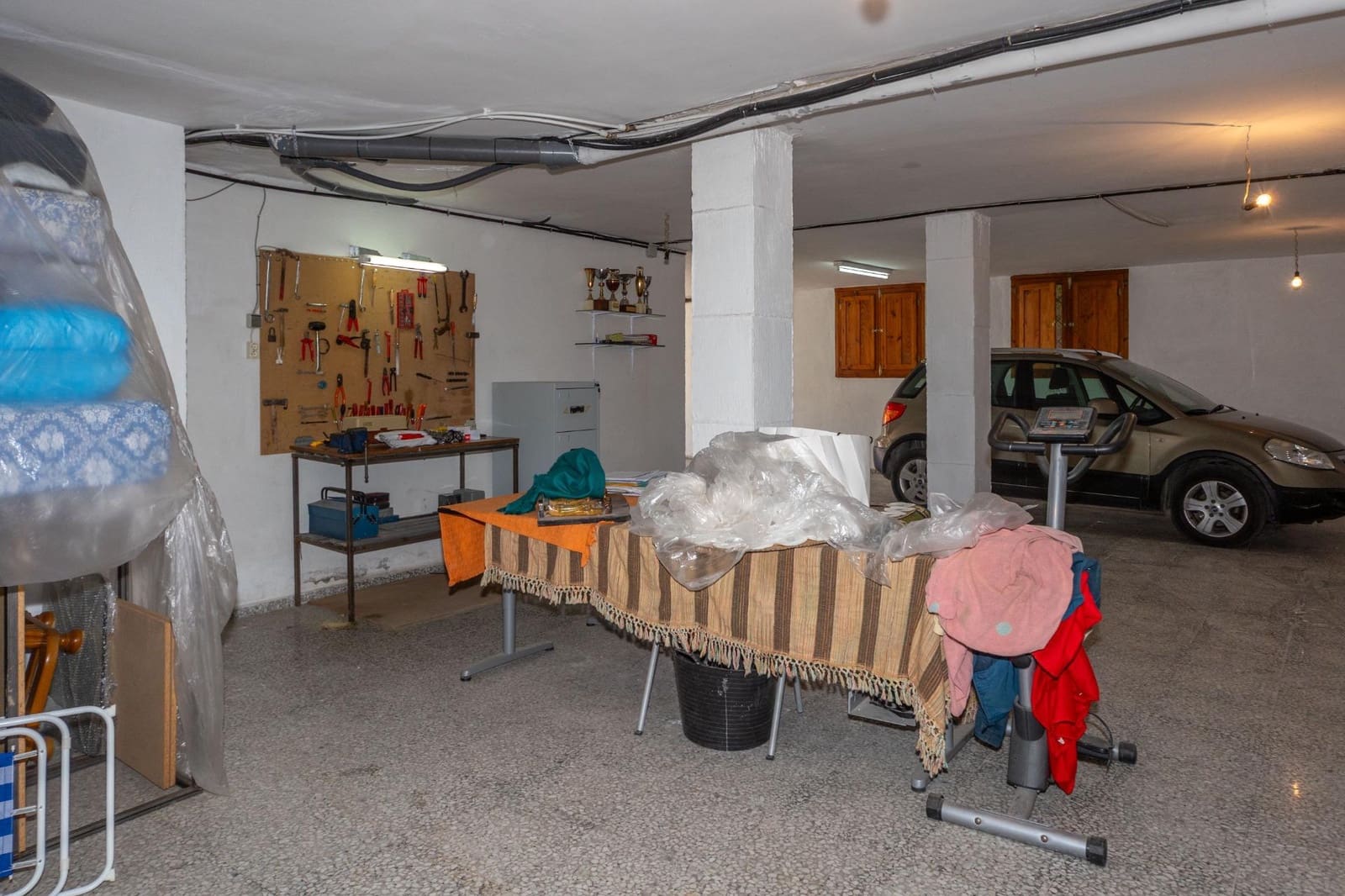 4 soveværelse Villa til salg i Guadix med garage - € 375.000 (Ref: 9712002)