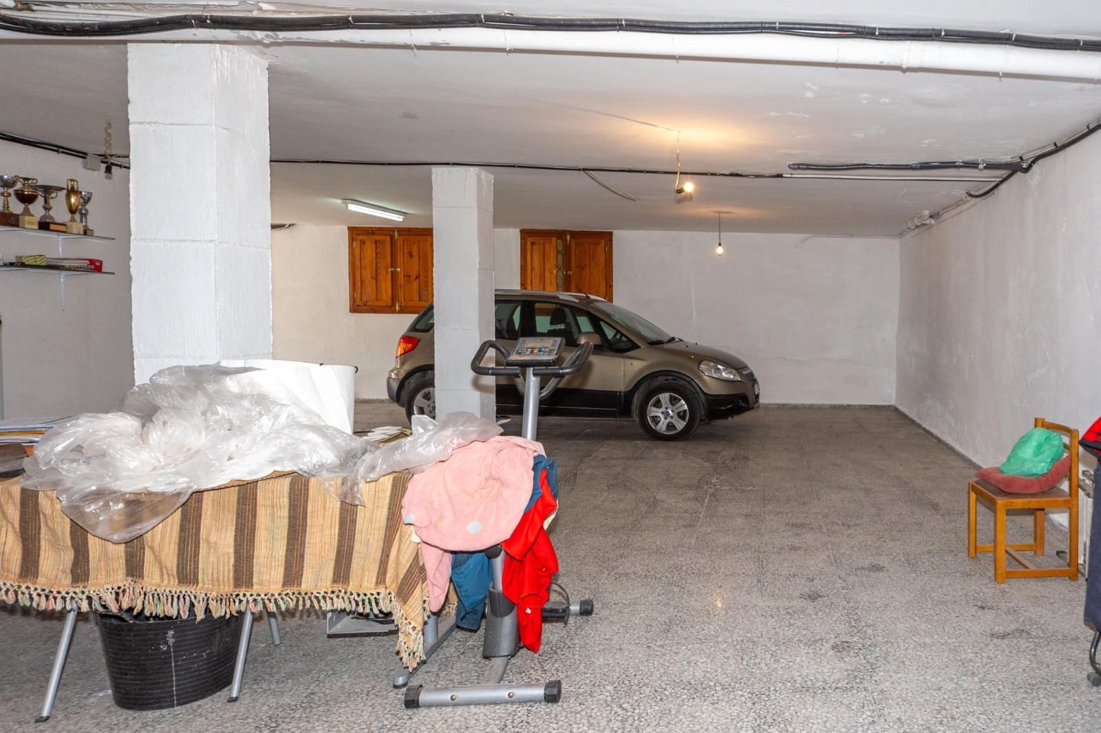 4 soveværelse Villa til salg i Guadix med garage - € 375.000 (Ref: 9712002)