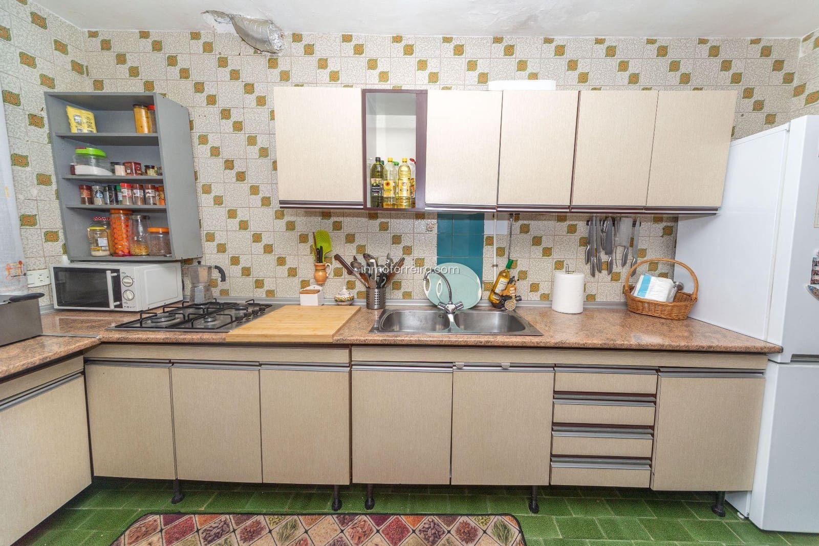 4 bedroom Villa for sale in Guadix with pool - € 325,000 (Ref: 9738596)